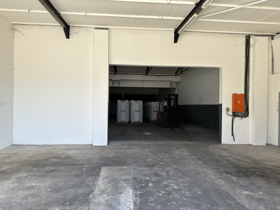 To Let commercial Property for Rent in Dal Josafat Western Cape